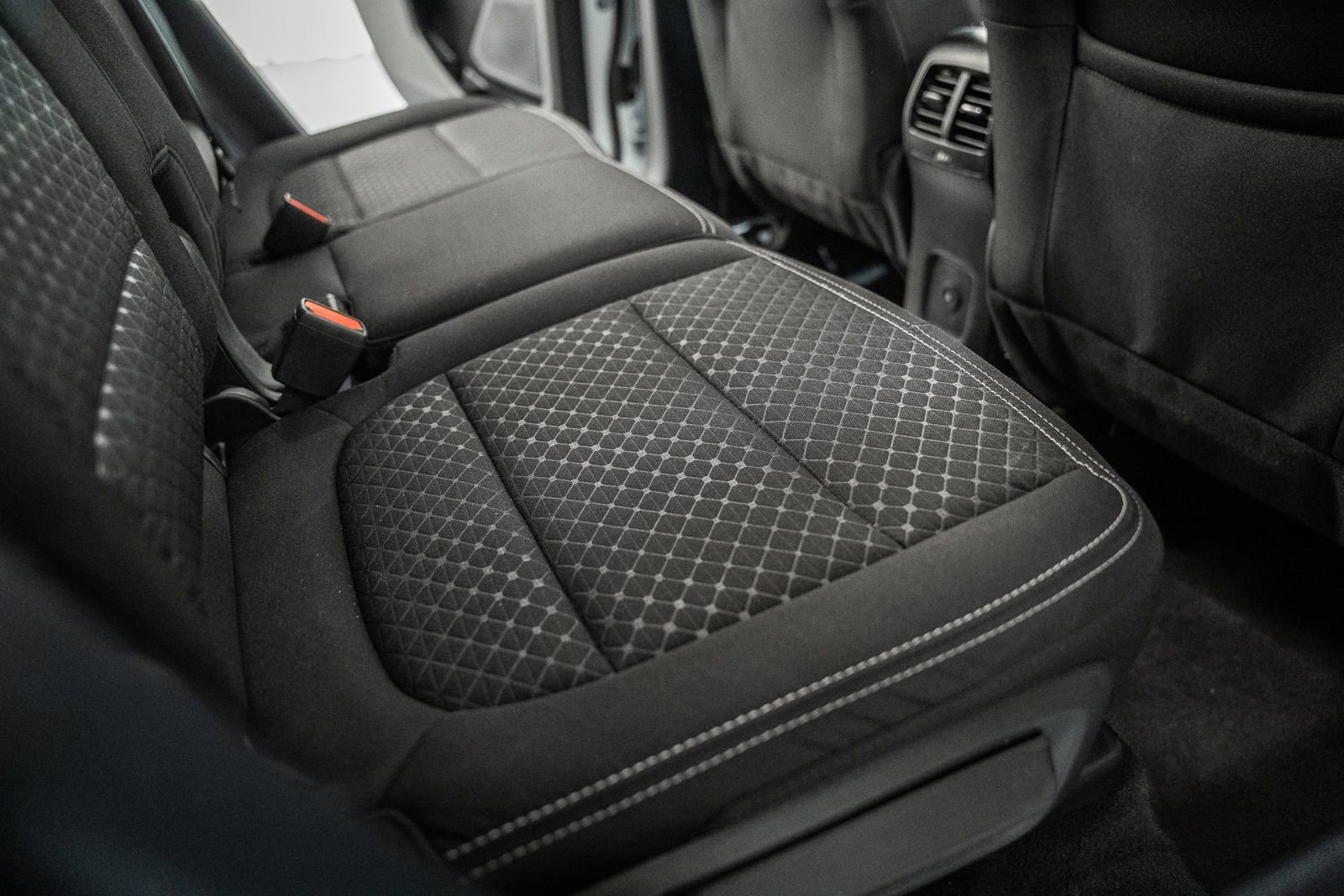 Certified 2025 Ford Escape Active image 38