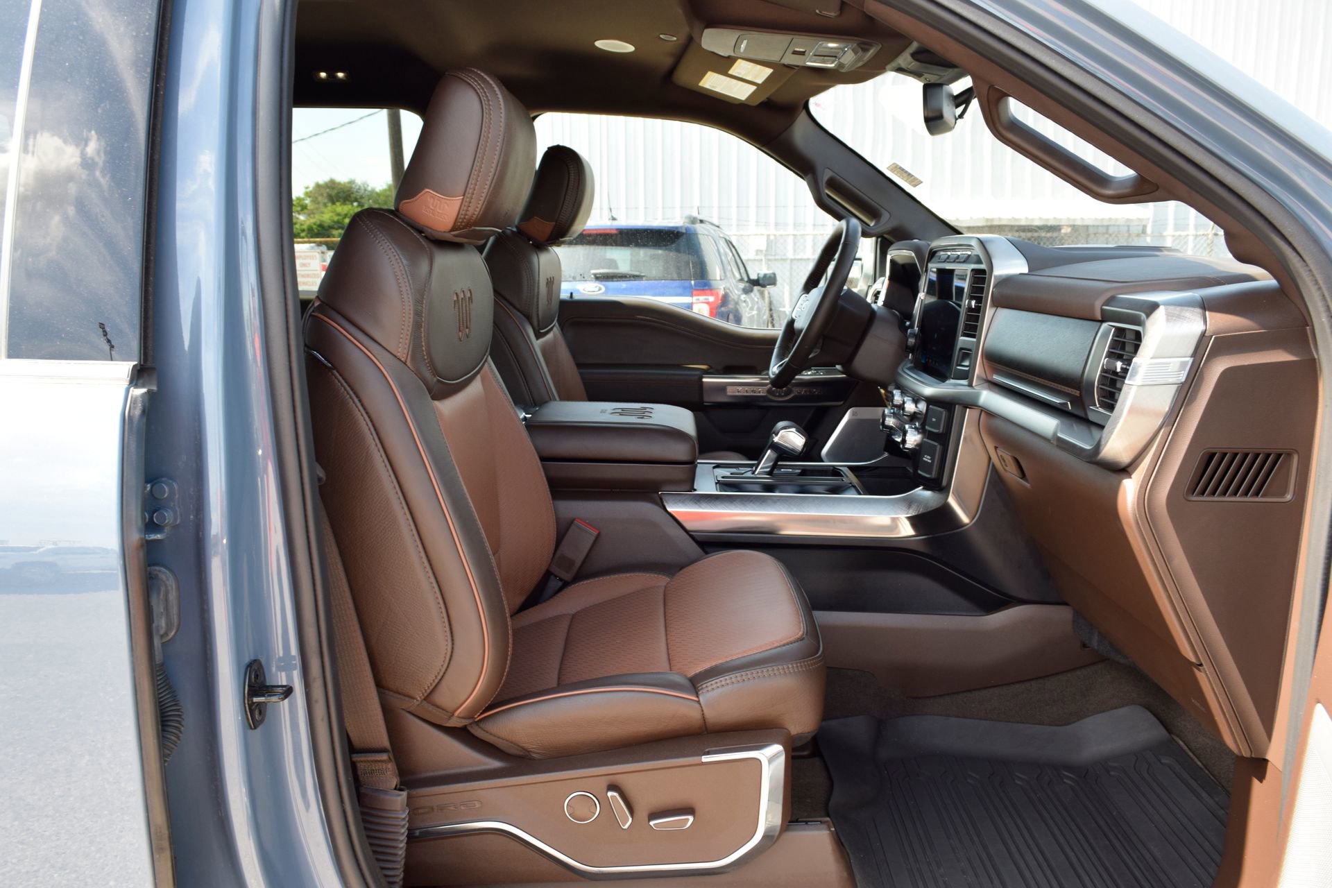 Used 2023 Ford F150 King Ranch w/ Equipment Group 601A High AWD/4WD image 23