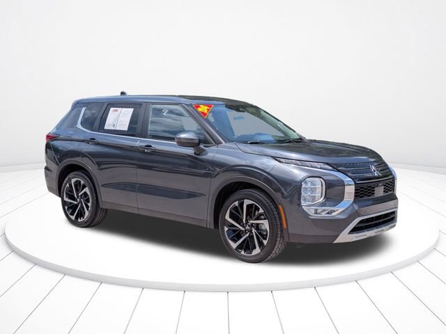 Used 2024 Mitsubishi Outlander SE FWD video 2