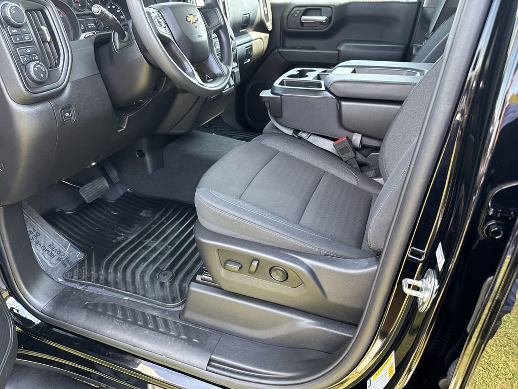 Used 2025 Chevrolet Silverado 1500 Custom image 20