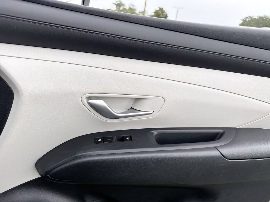 Used 2025 Hyundai Tucson SEL AWD/4WD image 28