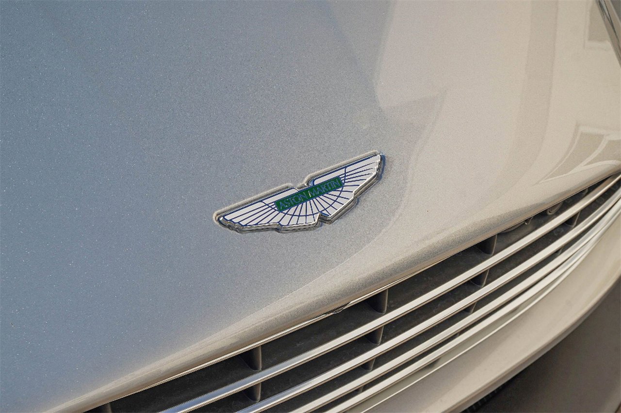 Used 2020 Aston Martin DB11 Volante image 14