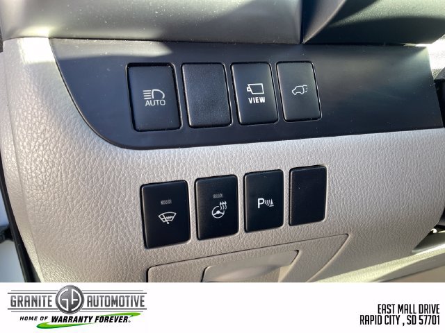 Used 2019 Toyota Highlander Limited Platinum AWD/4WD image 32