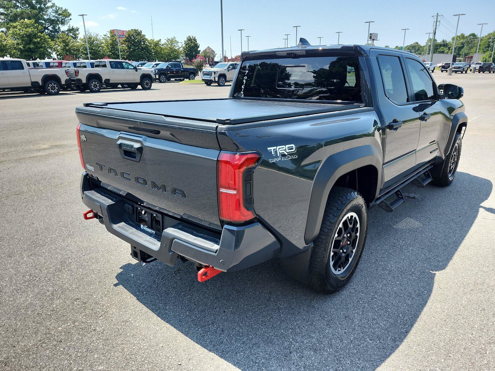 Used 2024 Toyota Tacoma TRD Off-Road w/ TRD Off Road Premium Package AWD/4WD image 3