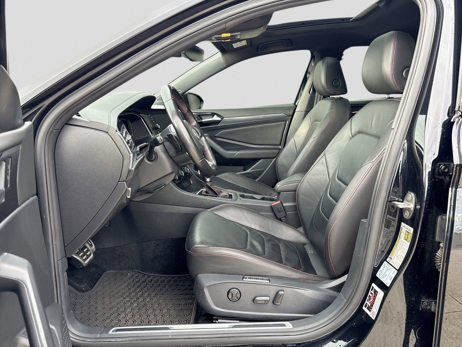 Used 2021 Volkswagen Jetta GLI Autobahn image 3