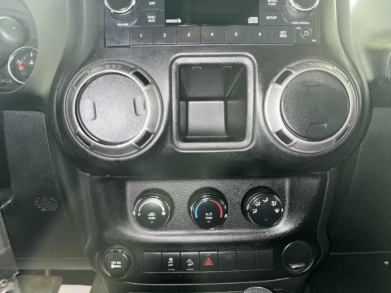 Used 2017 Jeep Wrangler Sport AWD/4WD image 19