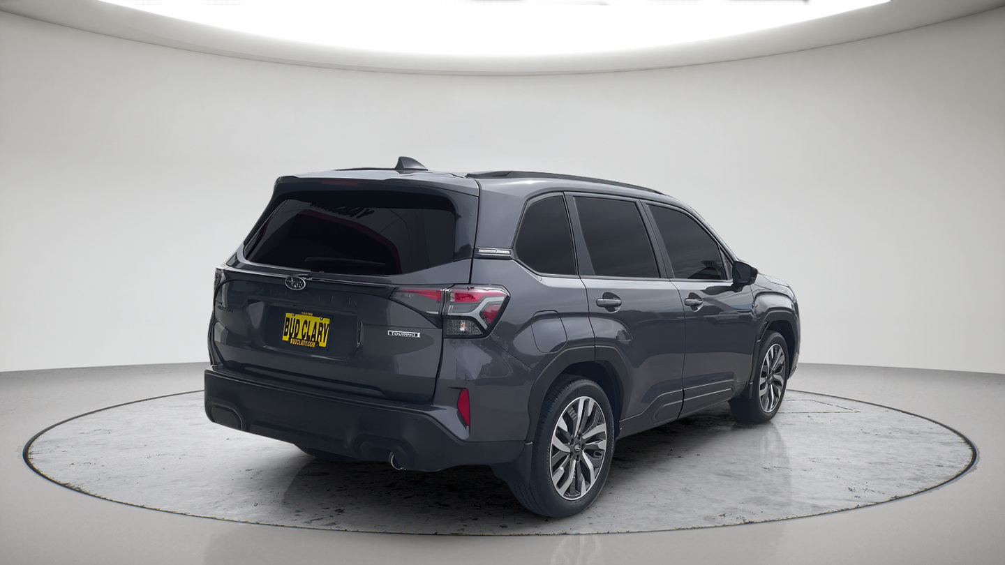 Used 2025 Subaru Forester Touring AWD/4WD image 10