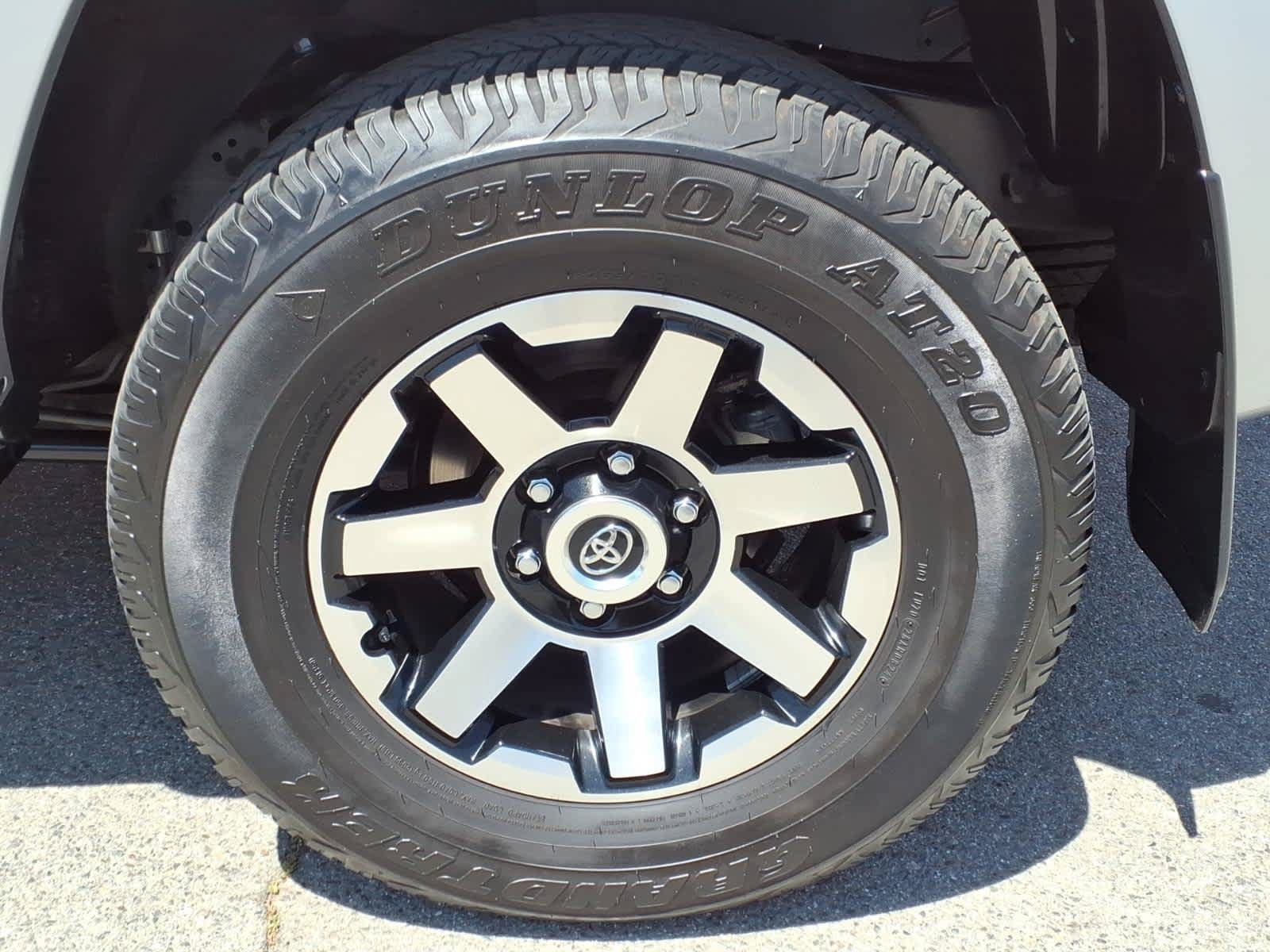 Used 2024 Toyota 4Runner TRD Off-Road Premium w/ Moonroof Package AWD/4WD image 10