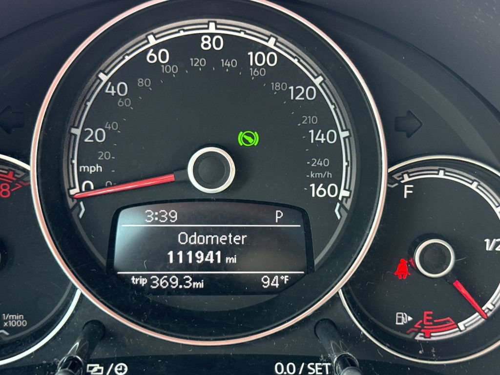 Used 2017 Volkswagen Beetle 1.8T S FWD image 31