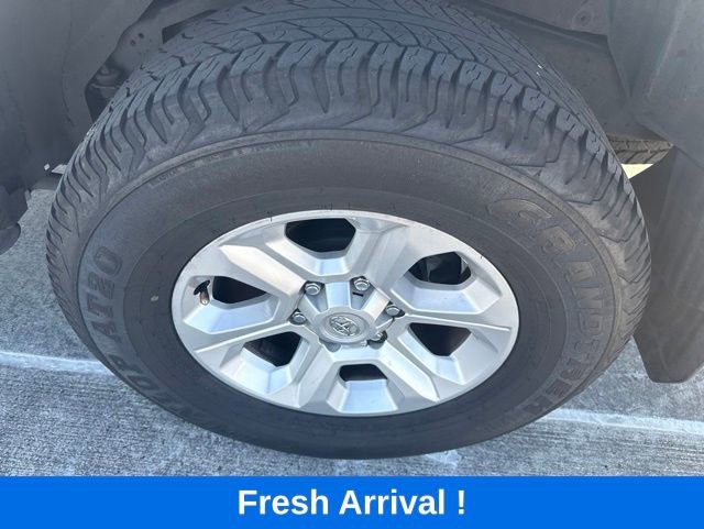 Used 2023 Toyota 4Runner SR5 AWD/4WD image 17