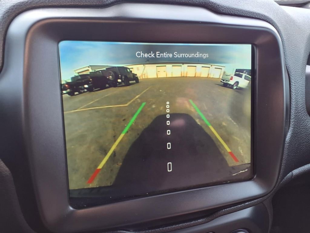 Used 2023 Jeep Renegade Latitude image 6