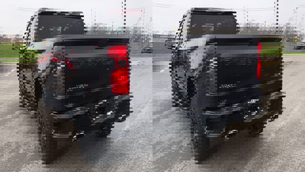 Used 2023 Chevrolet Silverado 1500 Custom Trail Boss image 6