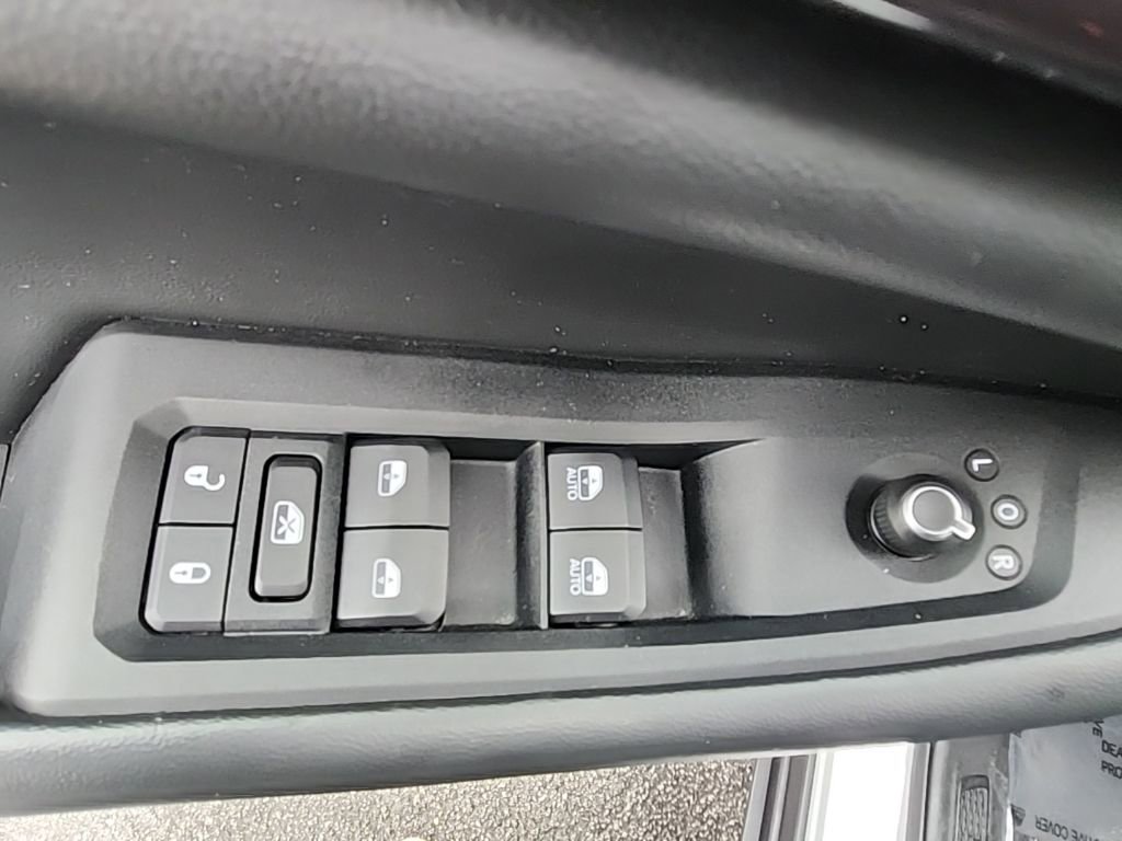 Certified 2023 Jeep Grand Cherokee L Laredo image 31