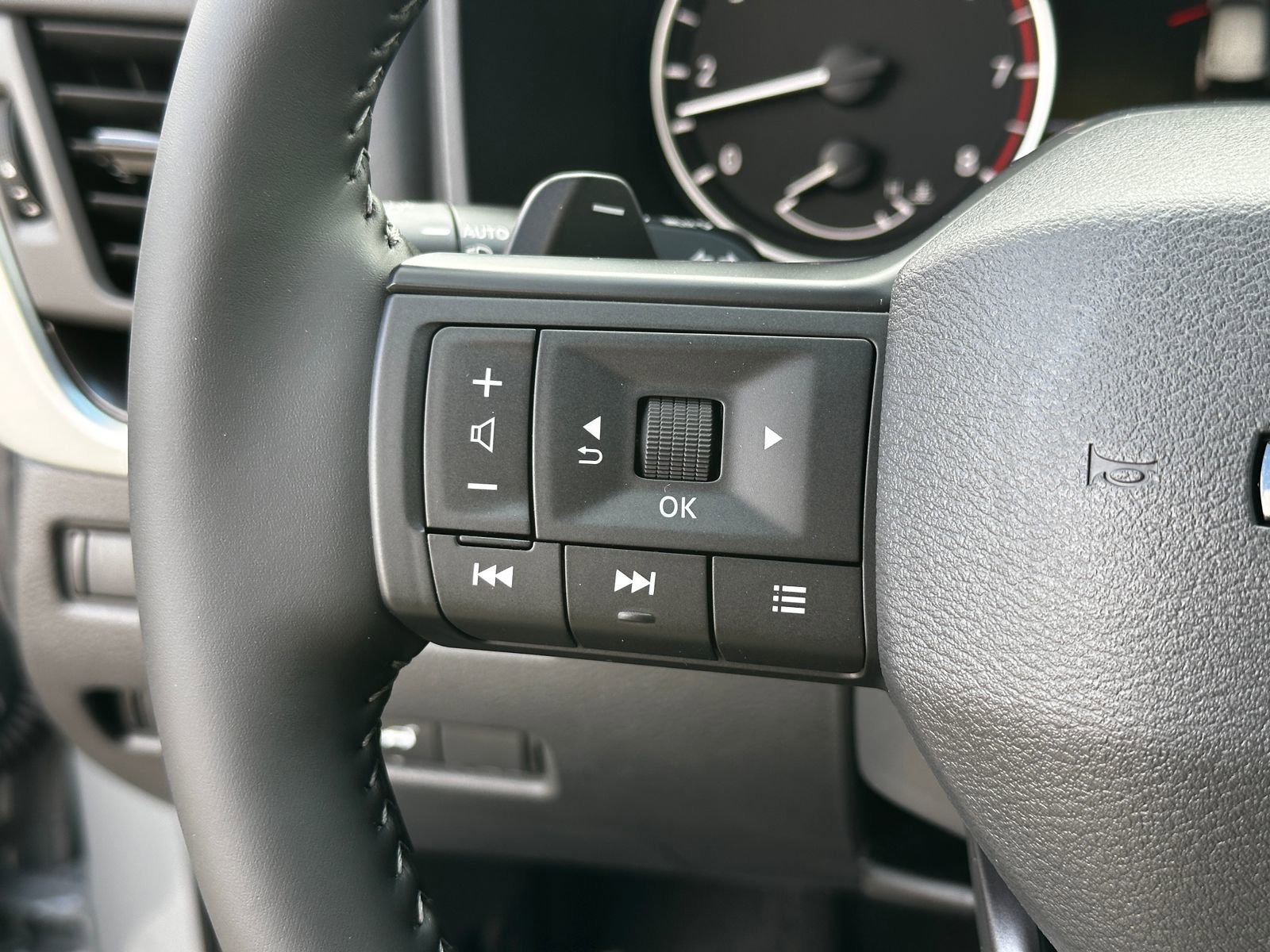 New 2026 Nissan Rogue SV image 26