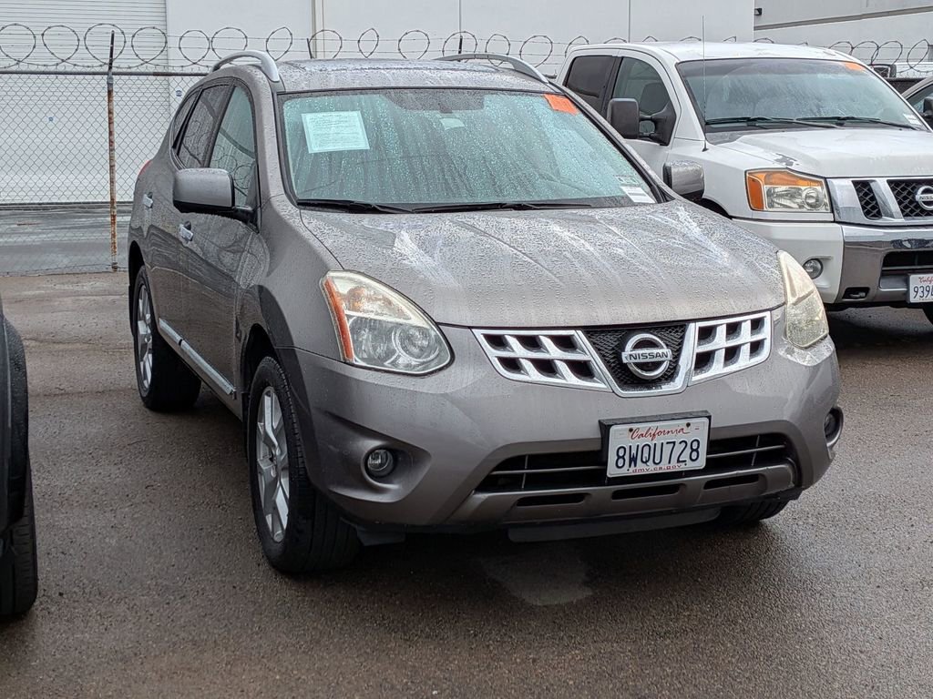 Used 2013 Nissan Rogue SL FWD image 2