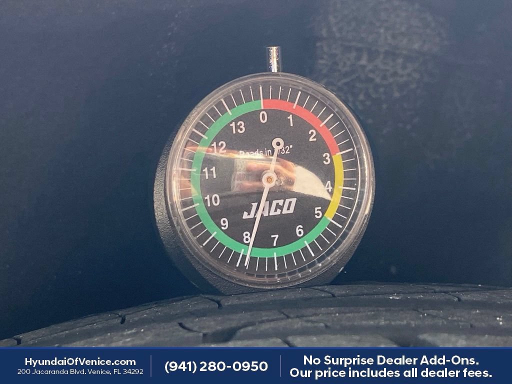 Used 2018 Hyundai Elantra Limited FWD image 6