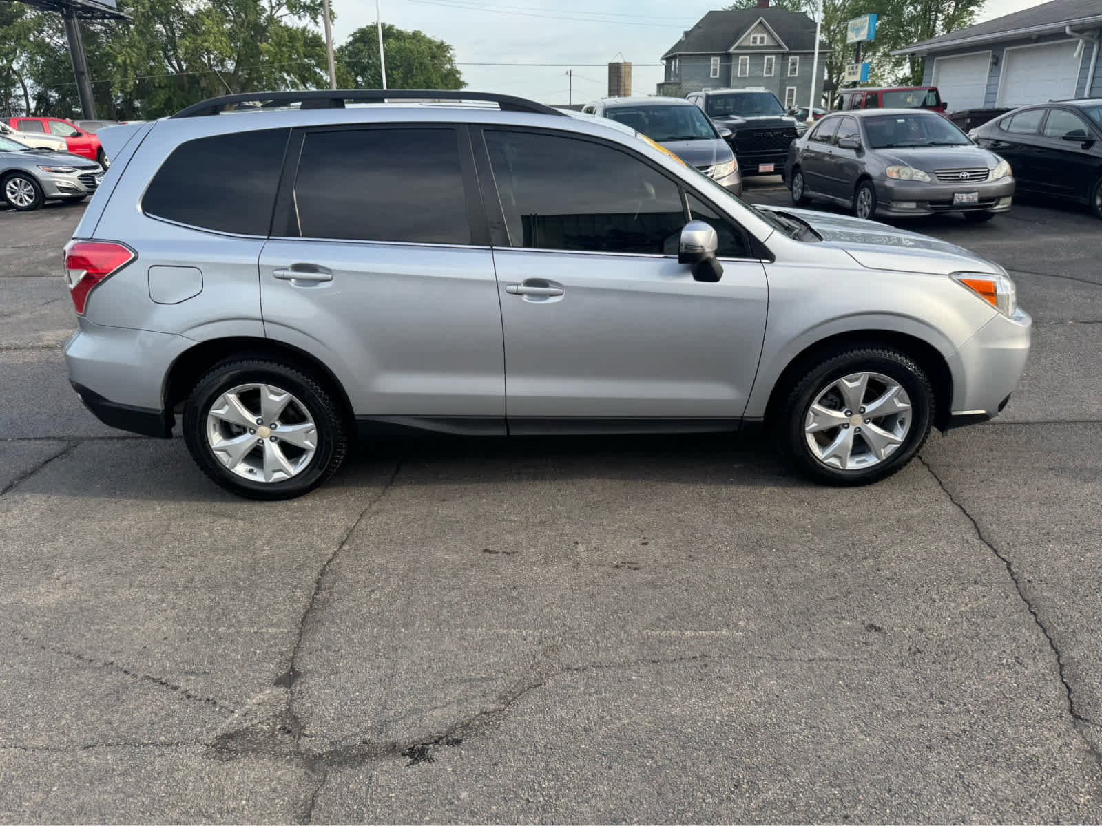 Used 2014 Subaru Forester 2.5i Touring image 5