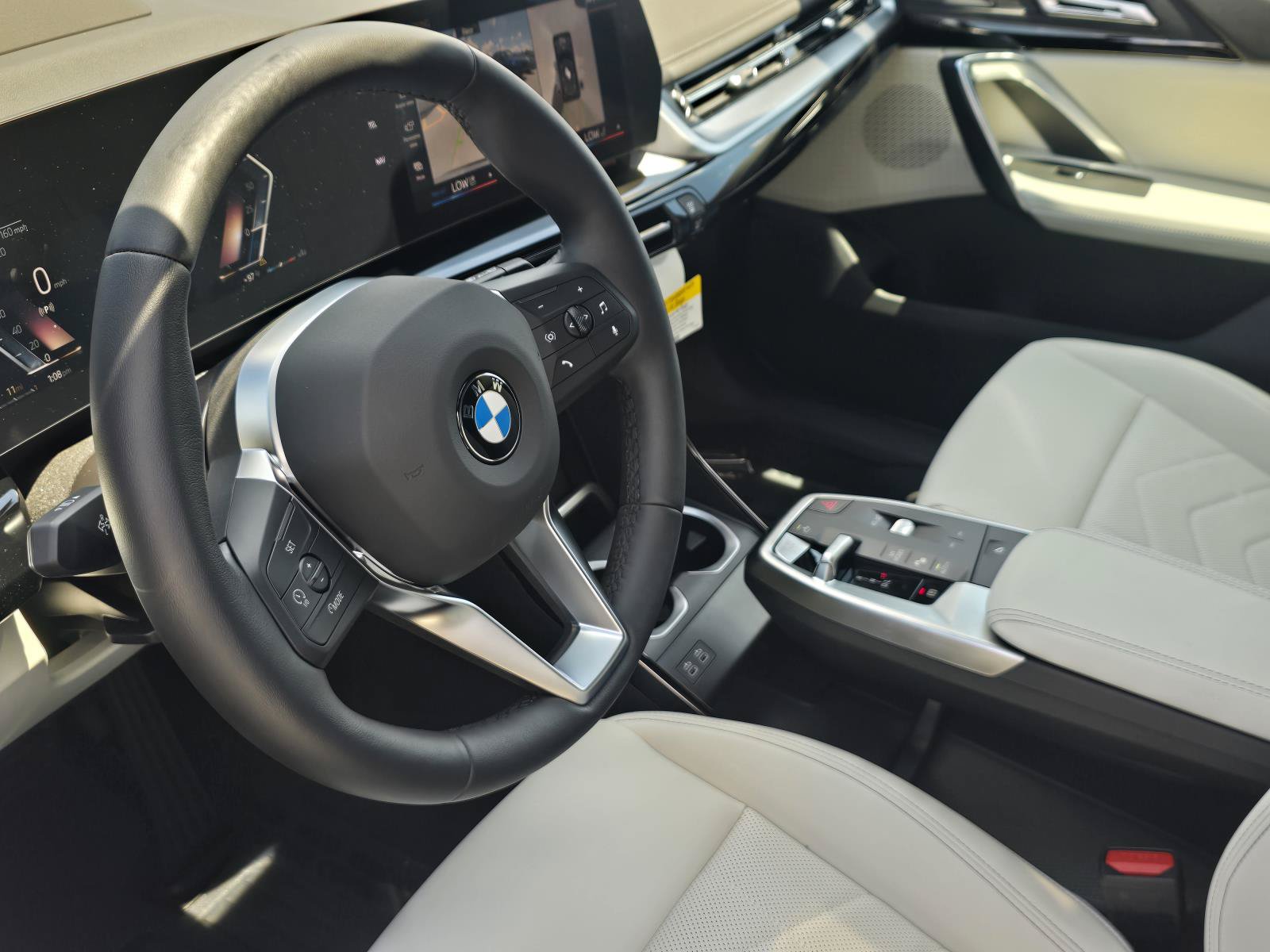 New 2026 BMW X1 xDrive28i w/ Technology Package AWD/4WD image 5
