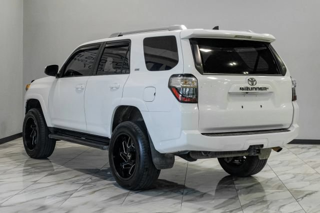 Used 2017 Toyota 4Runner SR5 RWD image 15