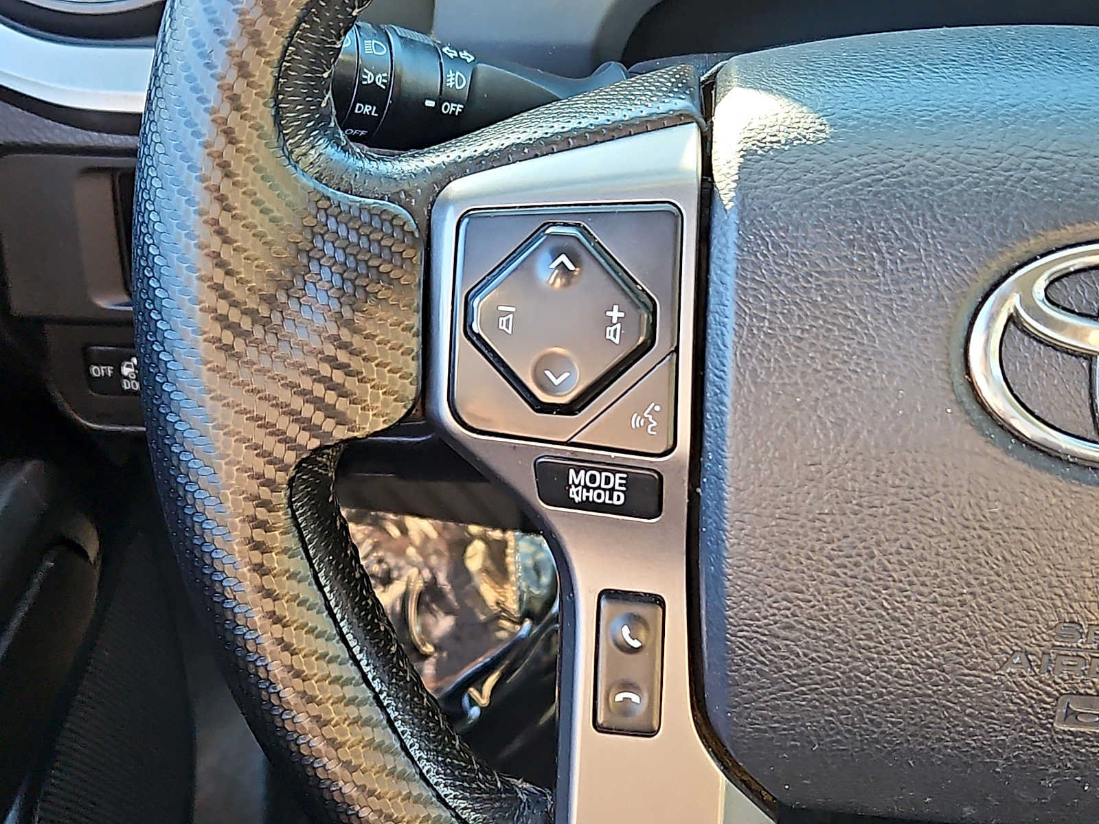 Used 2017 Toyota Tacoma SR5 w/ Tow Package AWD/4WD image 20