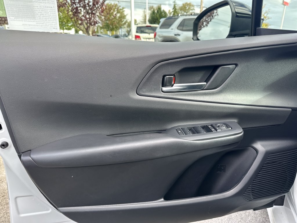 Certified 2026 Toyota Prius FWD image 11