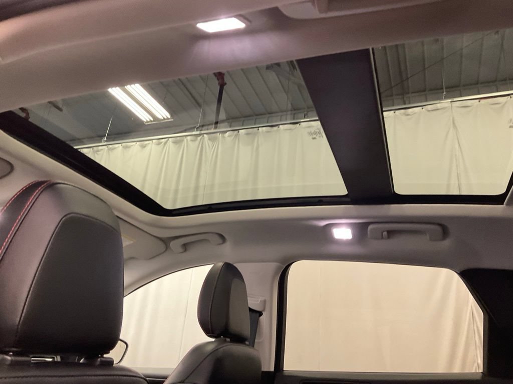 Used 2022 Ford Escape SEL w/ SEL Stealth AWD Package image 34
