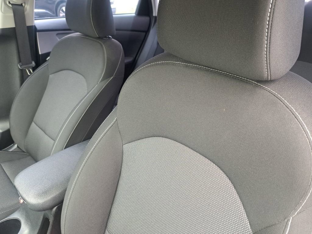 Used 2024 Kia Forte LXS image 18