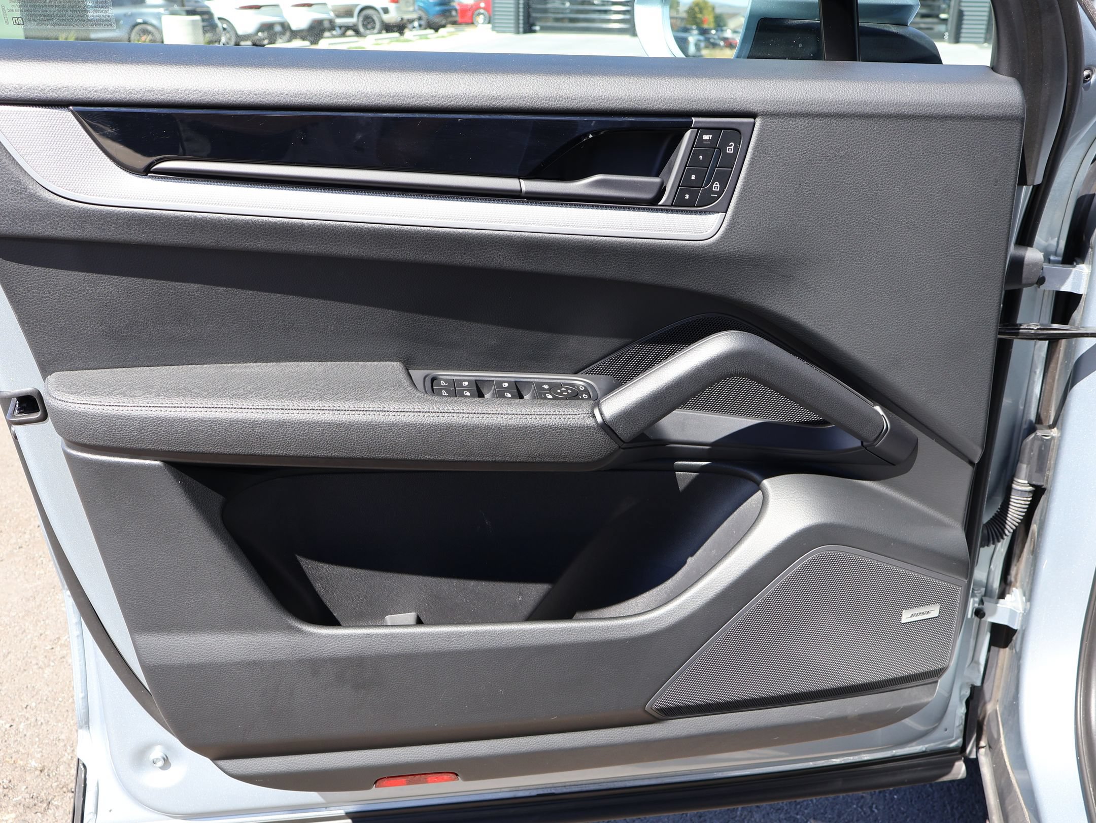 Certified 2024 Porsche Cayenne AWD/4WD image 15