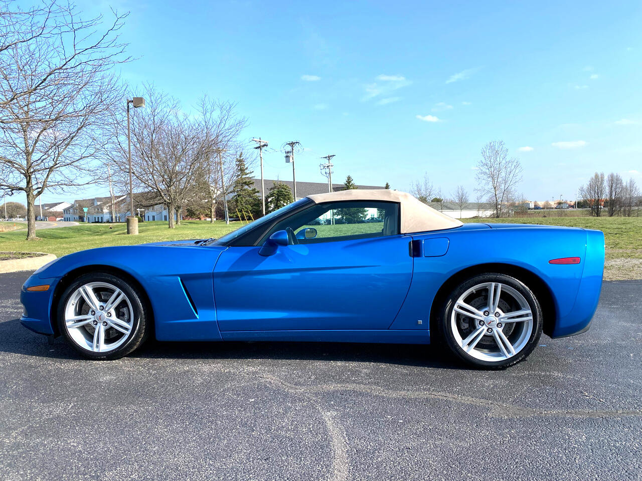 Used 2009 Chevrolet Corvette Convertible w/ Preferred Equipment Group image 16