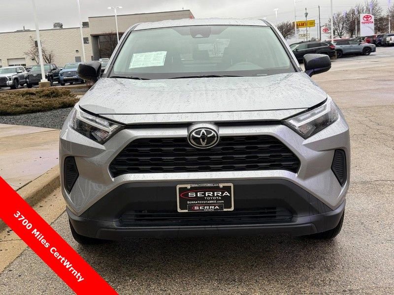 Used 2025 Toyota RAV4 LE image 8
