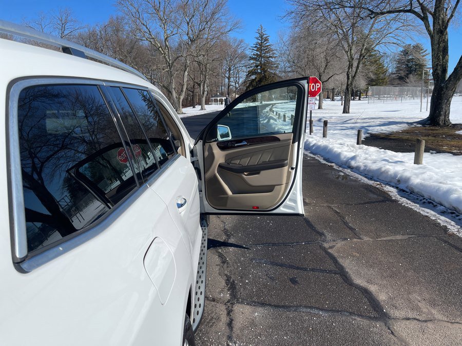 Used 2015 Mercedes-Benz GL 450 4MATIC image 26