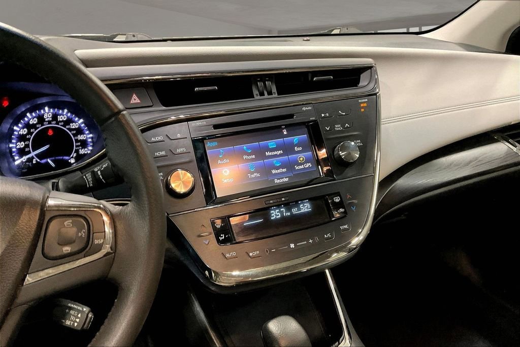 Used 2016 Toyota Avalon XLE Plus FWD image 9