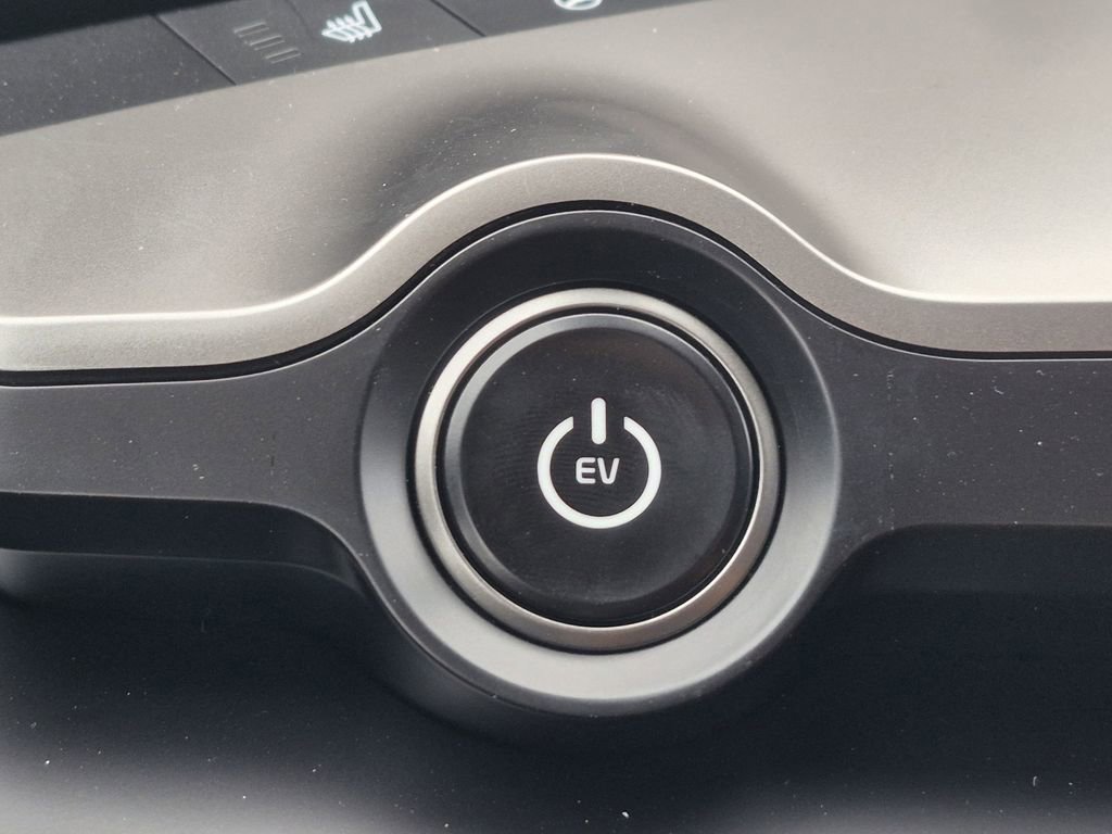 New 2025 Kia EV6 Light w/ Light LR Technology Package image 25
