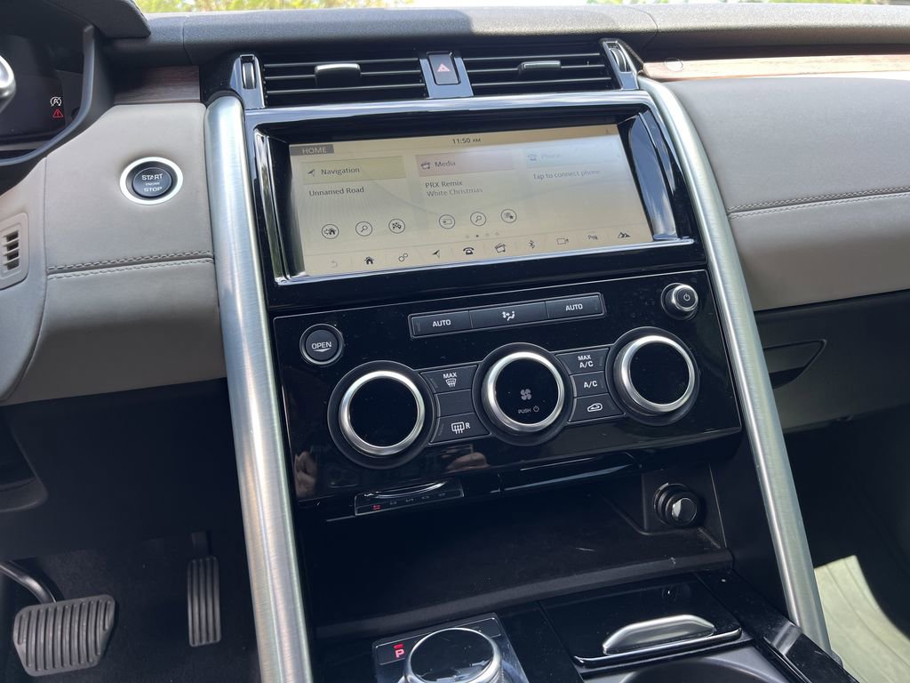Used 2018 Land Rover Discovery HSE AWD/4WD image 24
