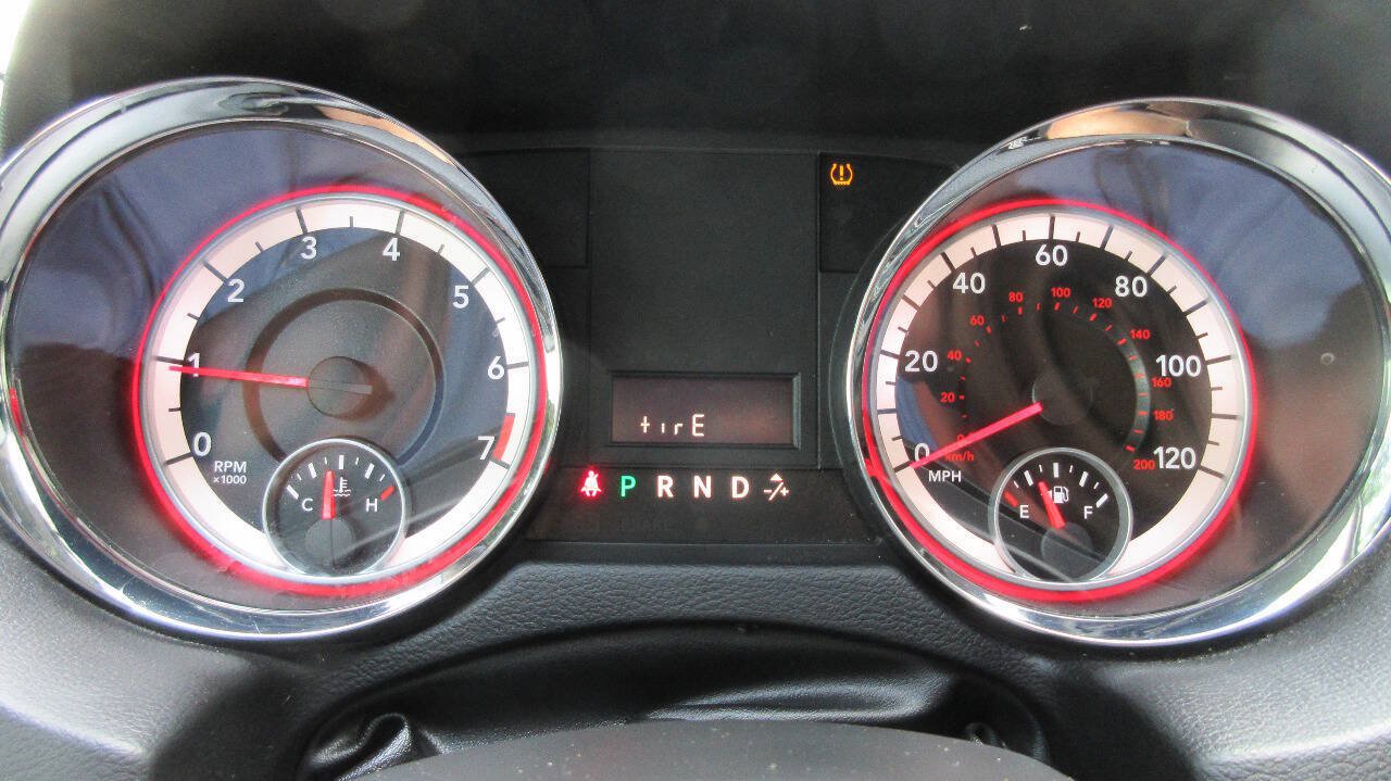Used 2014 RAM C/V Tradesman FWD image 27
