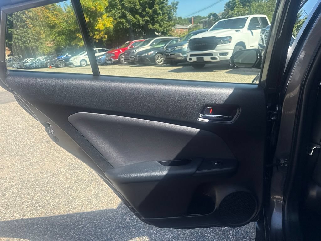 Used 2018 Toyota Prius Four Touring w/ Premium Convenience Package FWD image 18