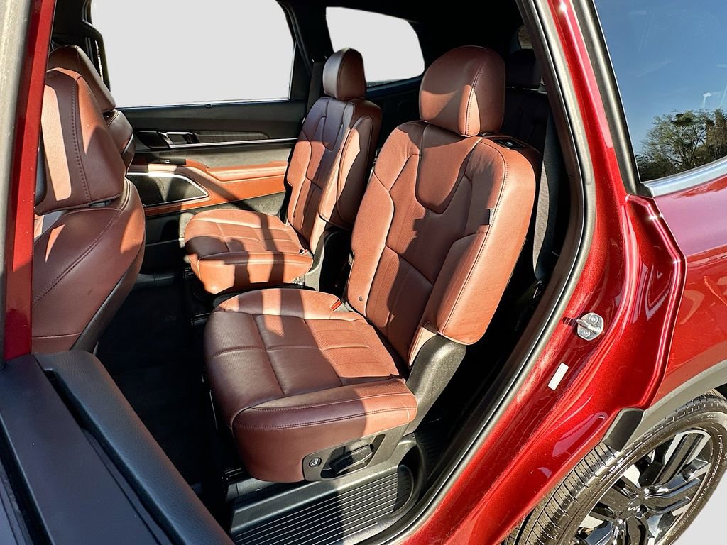 Certified 2024 Kia Telluride SX w/ Towing Package image 26
