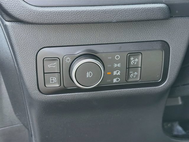 Used 2025 Ford Escape Platinum w/ Premium Technology Package AWD/4WD image 10
