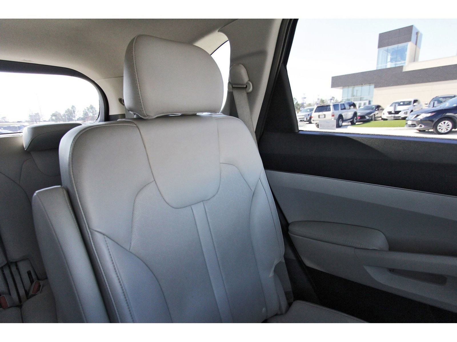 Used 2023 Kia Sorento X-Line EX image 13