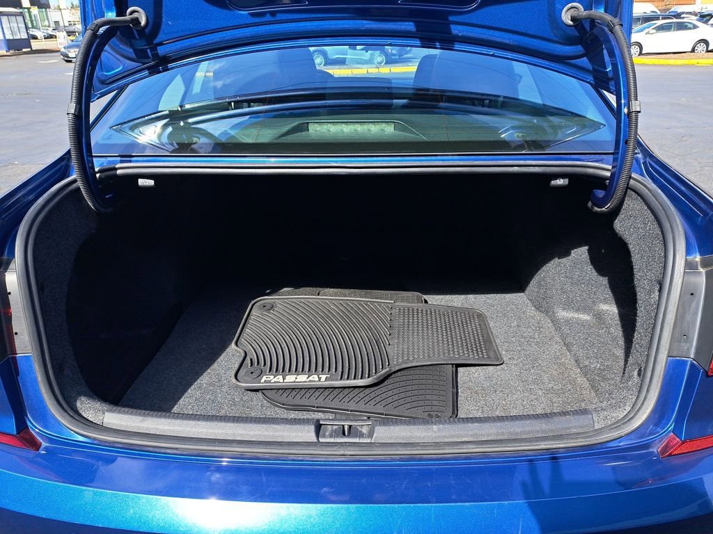 Used 2016 Volkswagen Passat 1.8T S image 28