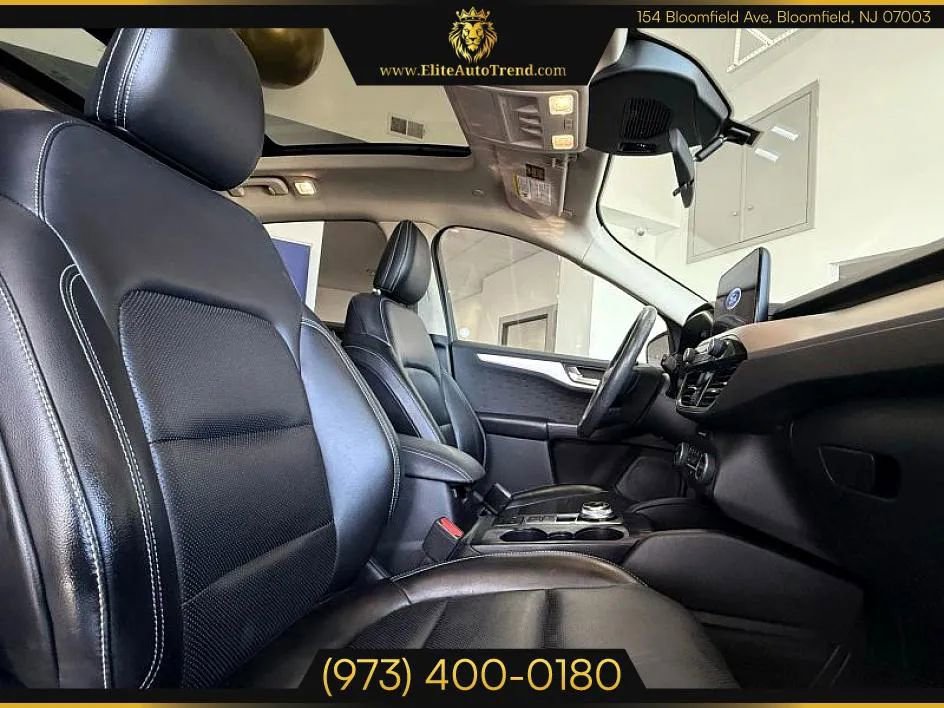 Used 2020 Ford Escape SEL image 20