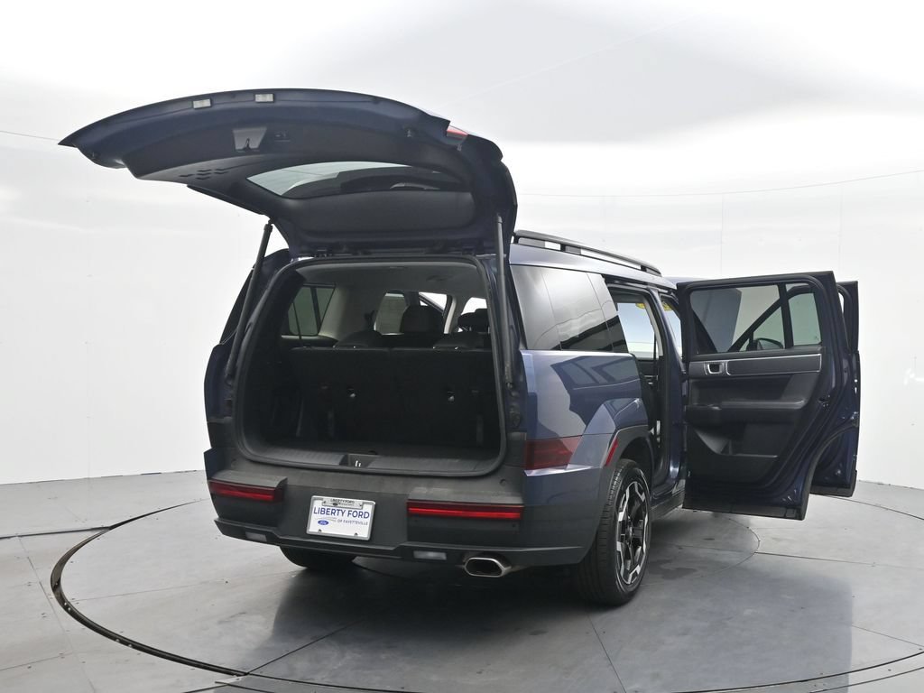 Used 2025 Hyundai Santa Fe SEL FWD image 44