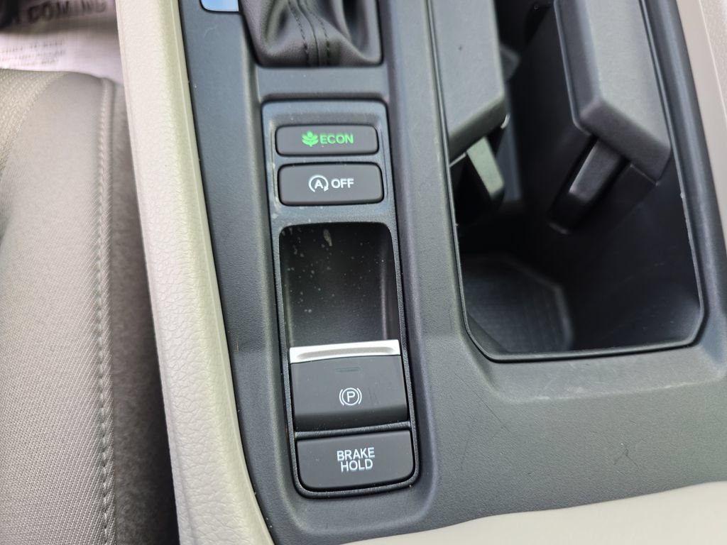 Used 2025 Honda Accord SE image 26
