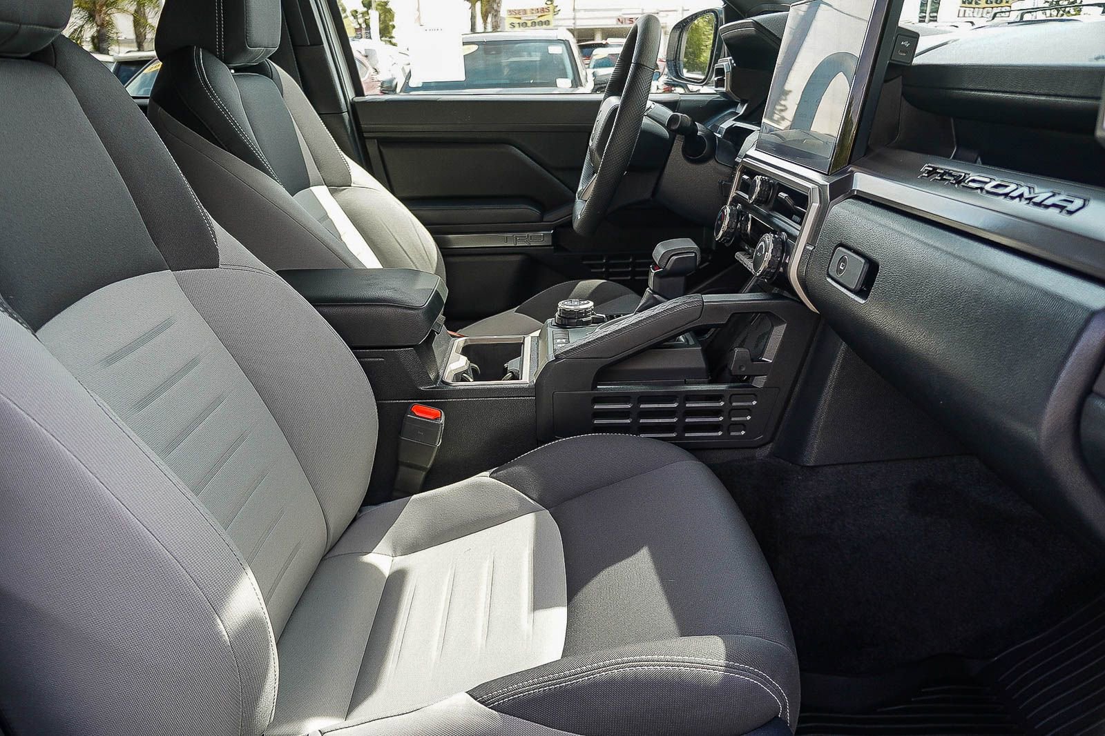 Certified 2024 Toyota Tacoma TRD Off-Road w/ TRD Off Road Upgrade Package AWD/4WD image 22