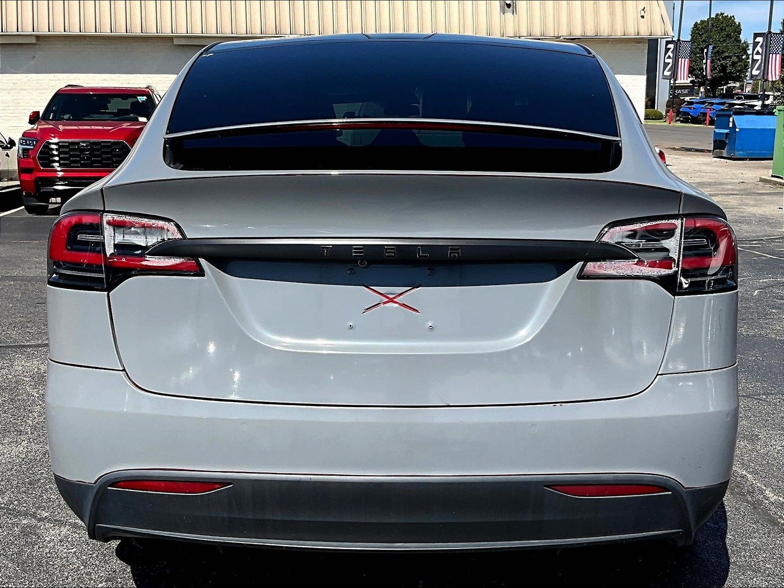 Used 2018 Tesla Model X 100D AWD/4WD image 5