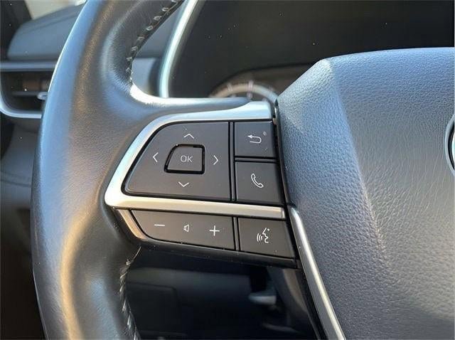 Used 2022 Toyota Highlander XLE image 97