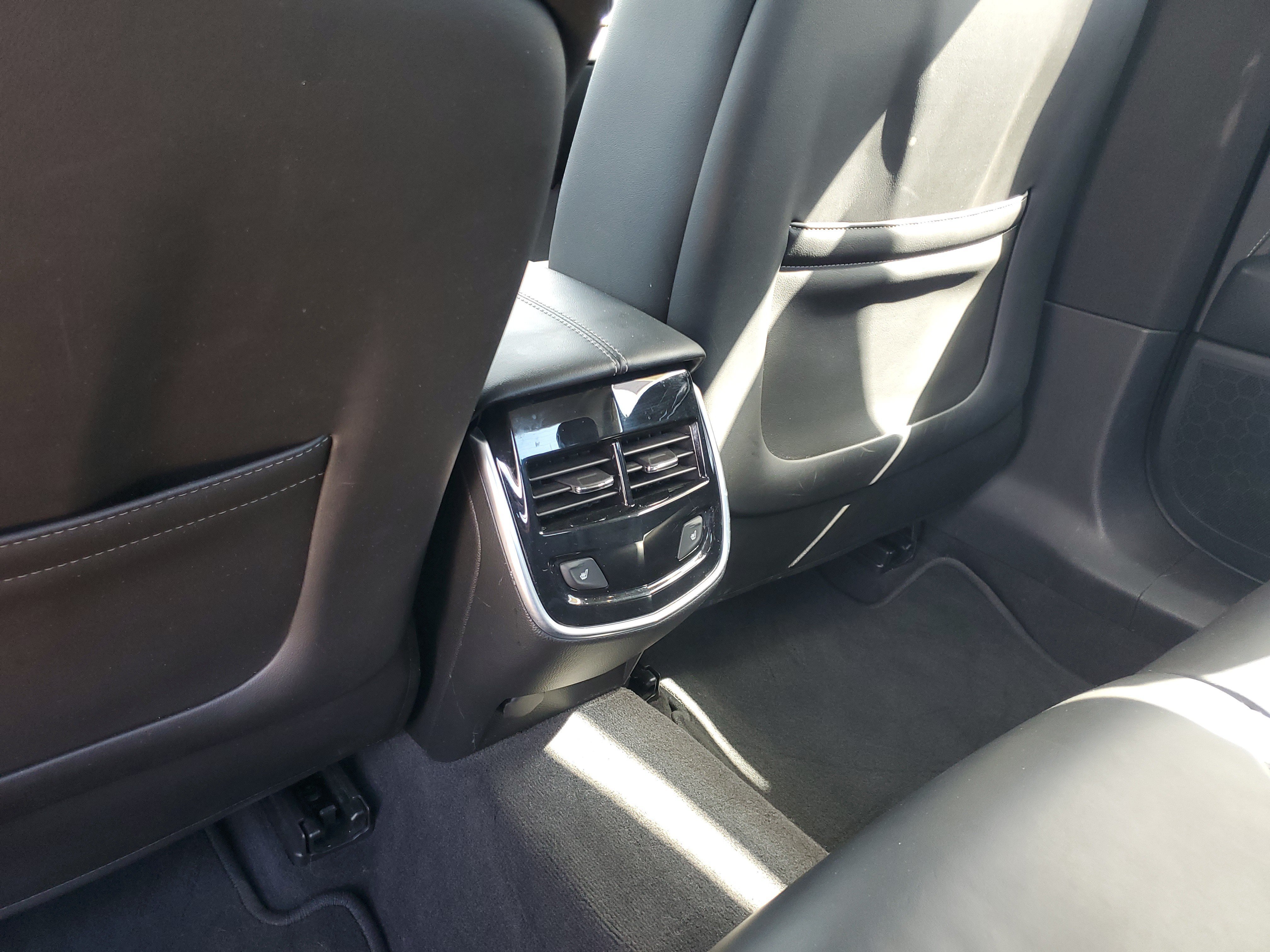 Used 2017 Cadillac XTS Luxury FWD image 13