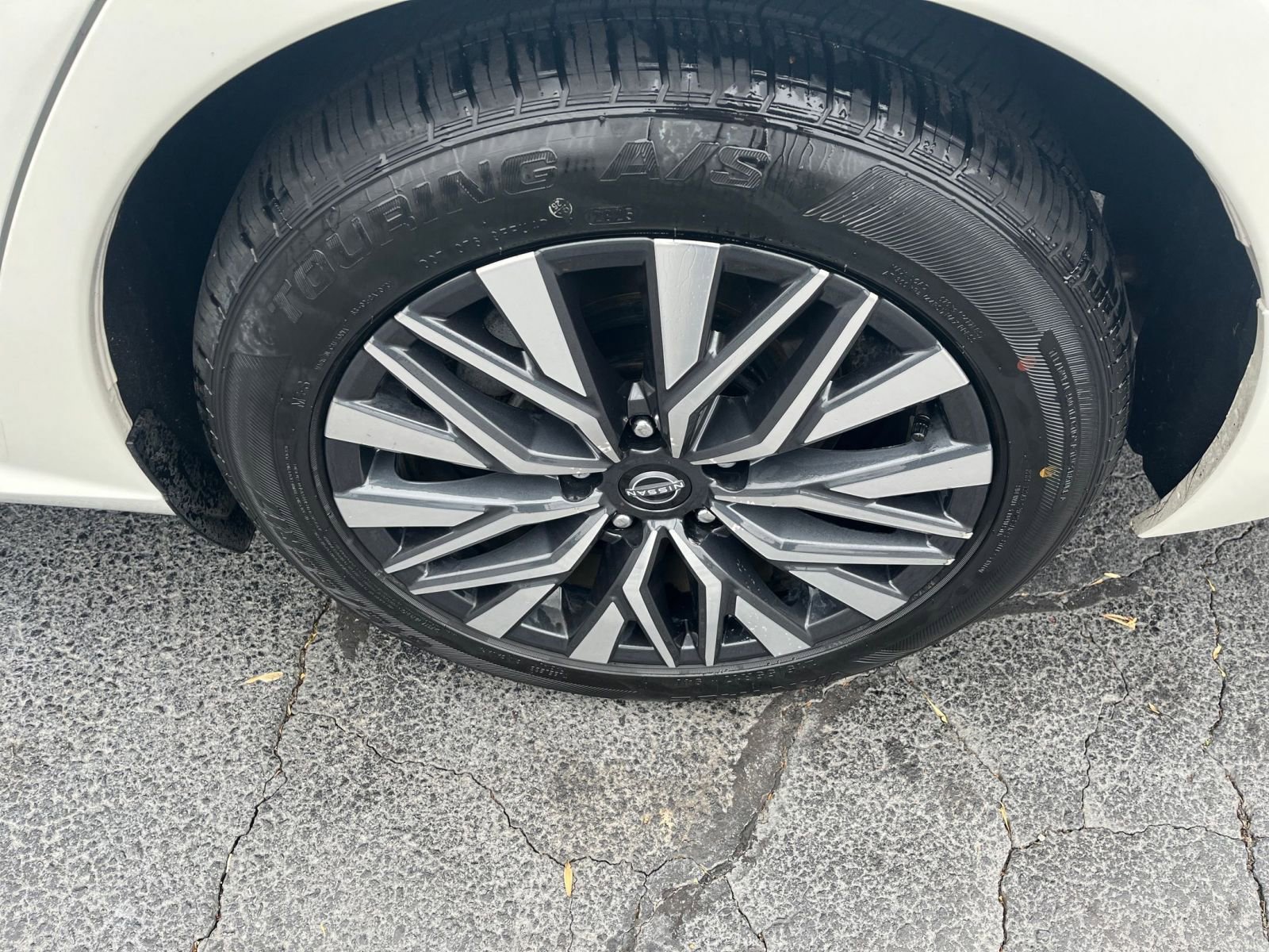 Used 2025 Nissan Altima 2.5 SV image 23