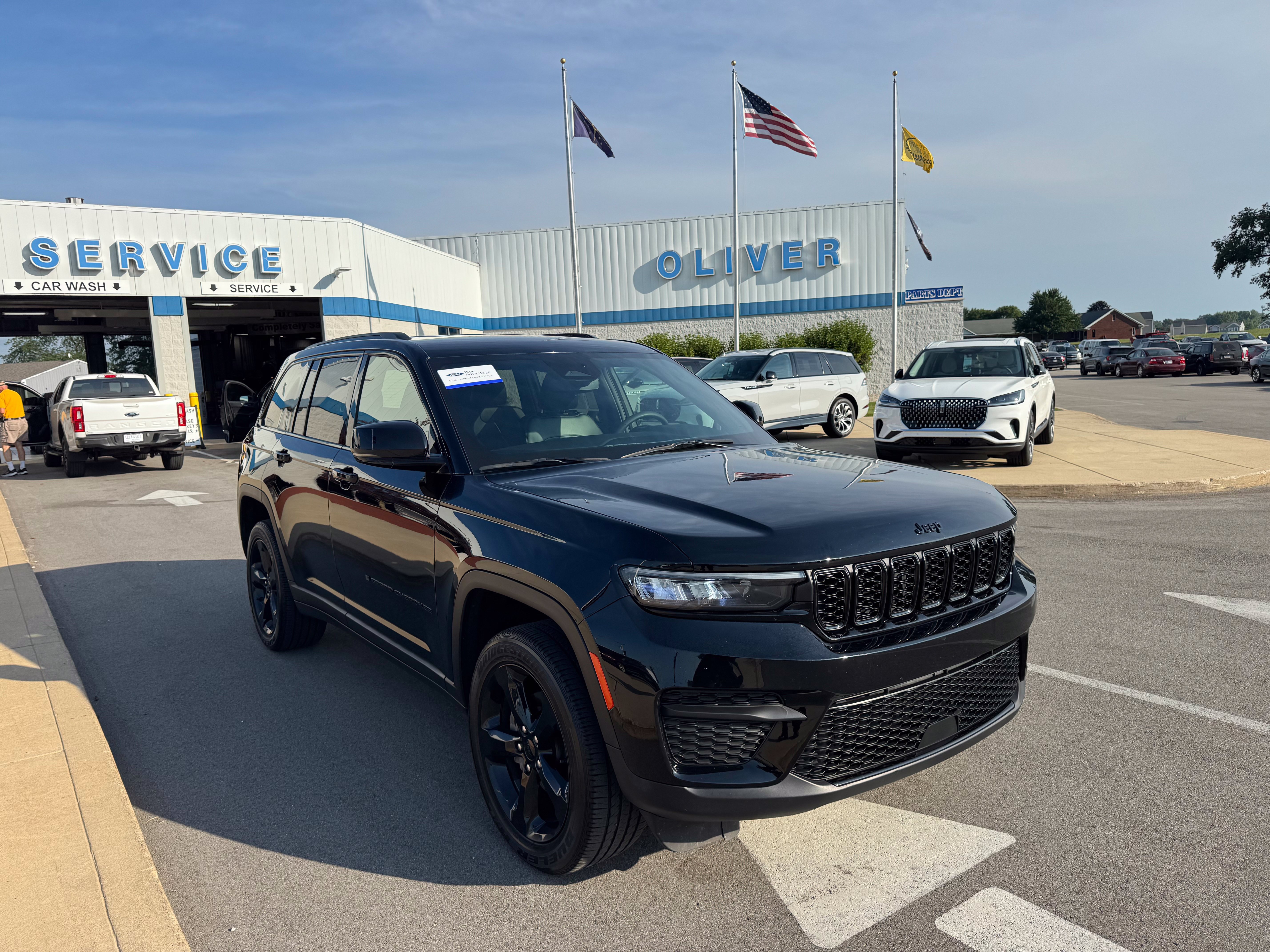 Used 2024 Jeep Grand Cherokee Altitude