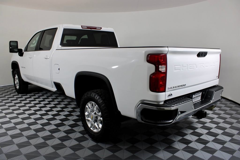Used 2024 Chevrolet Silverado 3500 LT w/ Convenience Package AWD/4WD image 6